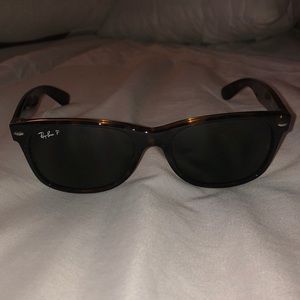 Ray ban wayfarer sunglasses